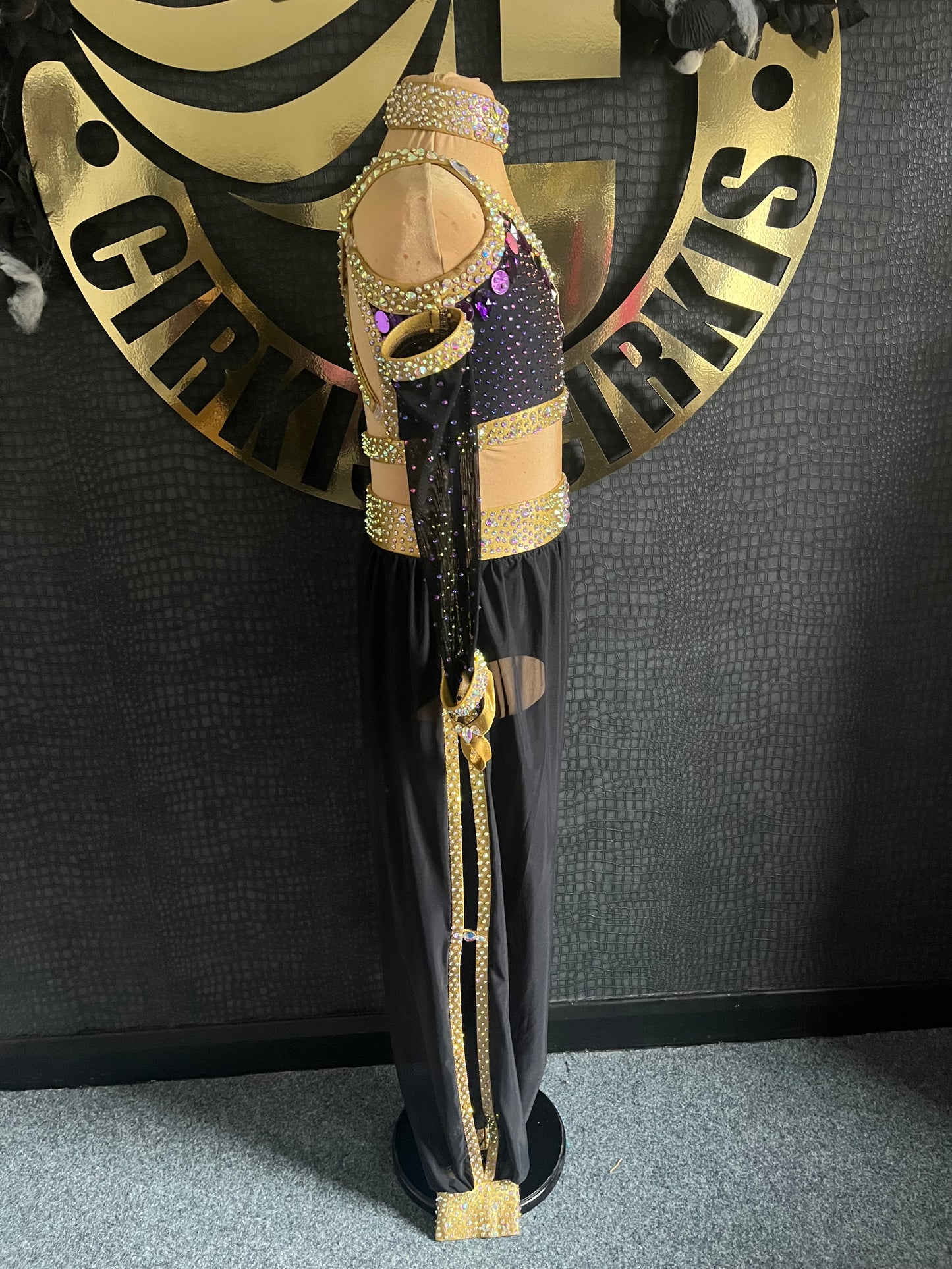 Age 12-13 Ex Sponsored Black & Gold 2 Piece Costume.