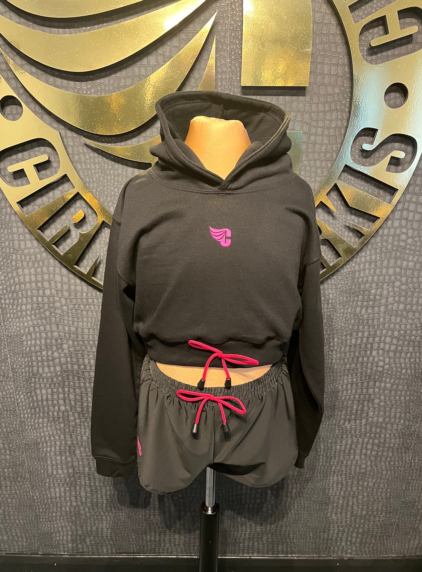 Cirkis Essentials Girls Black Cropped Hoodie With Pink Tier Detail