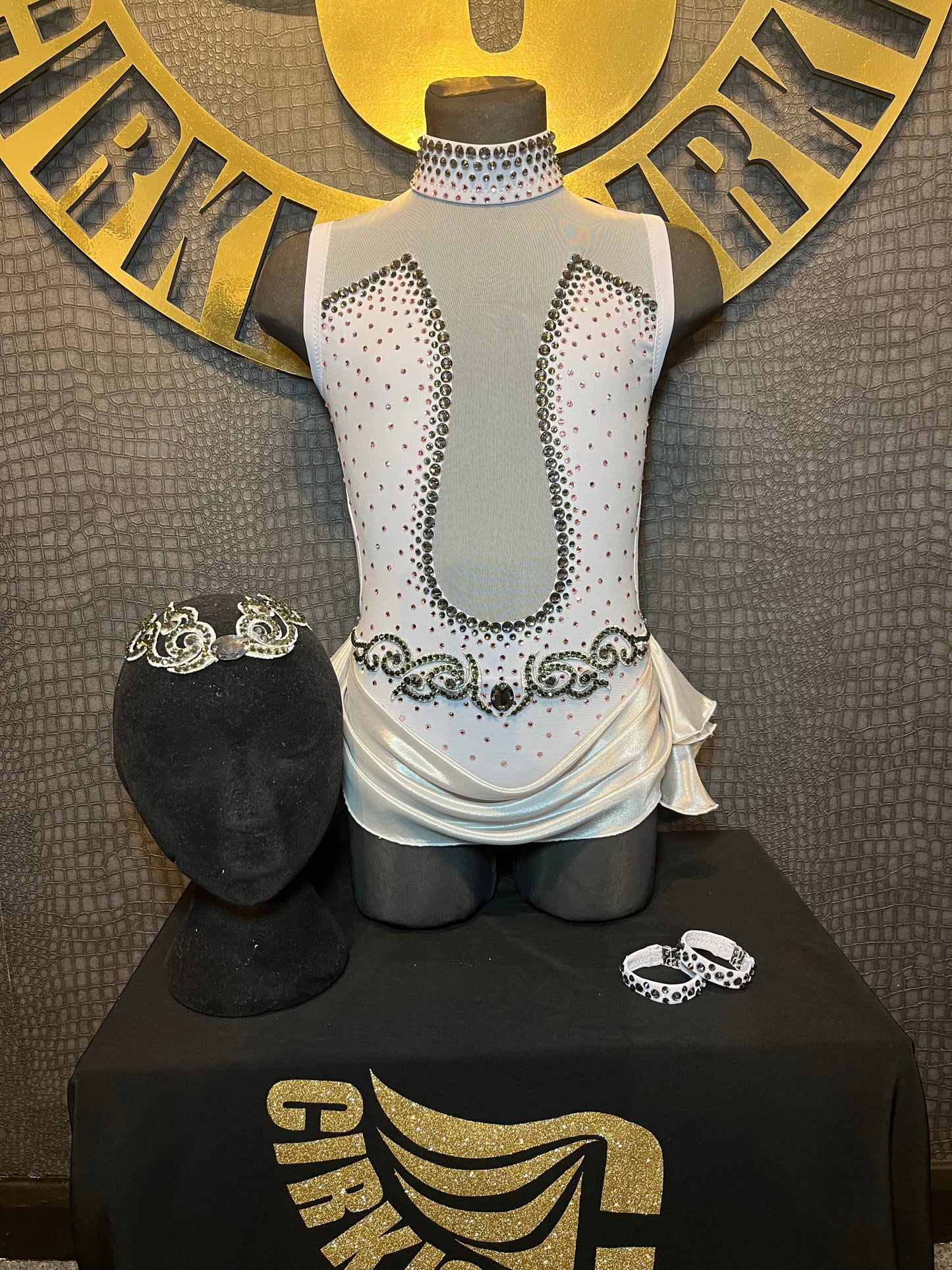 Age 9-11 Silver Grey And Pink Stage Costume