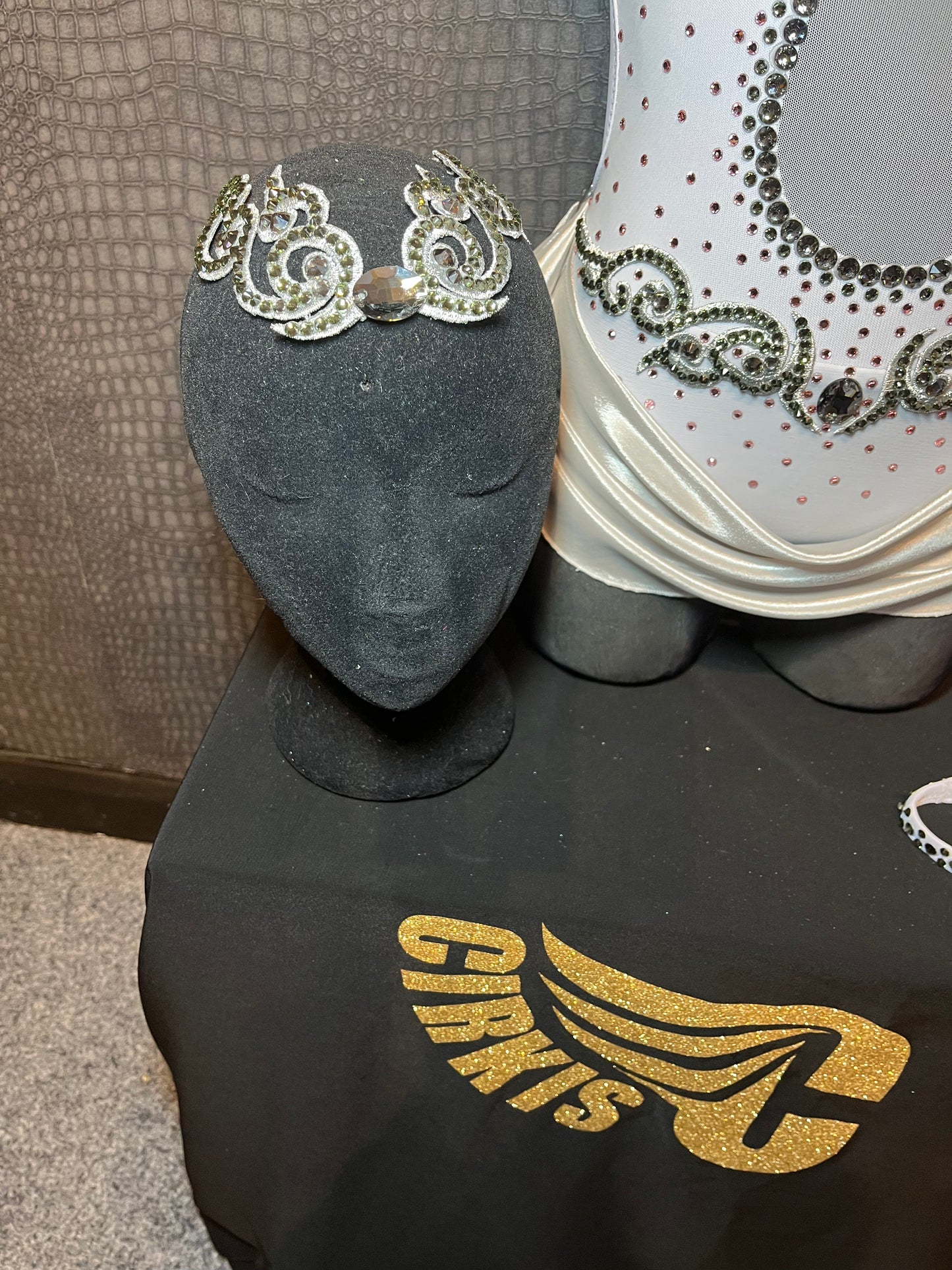 Age 9-11 Silver Grey And Pink Stage Costume