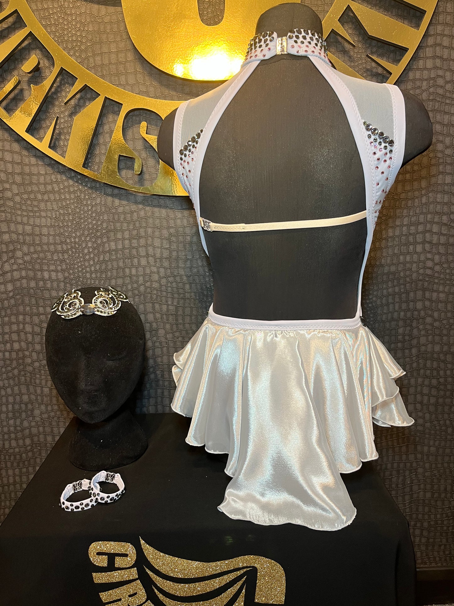 Age 9-11 Silver Grey And Pink Stage Costume